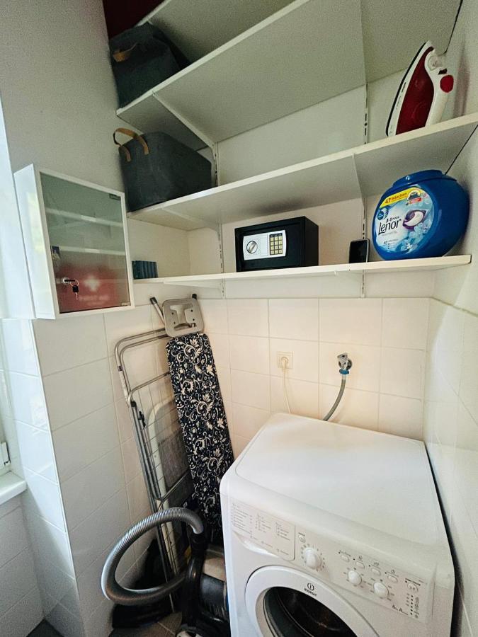 Apartment 5 Min Schoenbrunn Gloriette, Direct To City Center, Free Parking Vienna Esterno foto